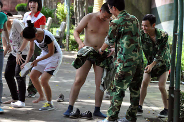 2013年8月九洲国际官网拓展训练